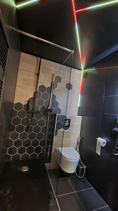Royalspa Luxueux Appartement Avec Spa Strasbourg Bagian luar foto